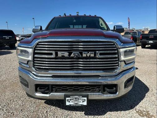 Delmonico Red Pearlcoat 2022 RAM 3500 Laramie Crew Cab 4x4 8' Box