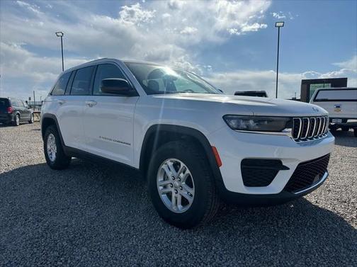 2023 Jeep Grand Cherokee Laredo