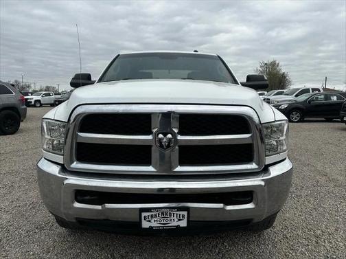 2017 RAM 3500 Tradesman Crew Cab 4x4 8' Box