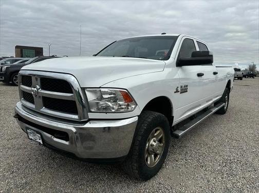 2017 RAM 3500 Tradesman Crew Cab 4x4 8' Box