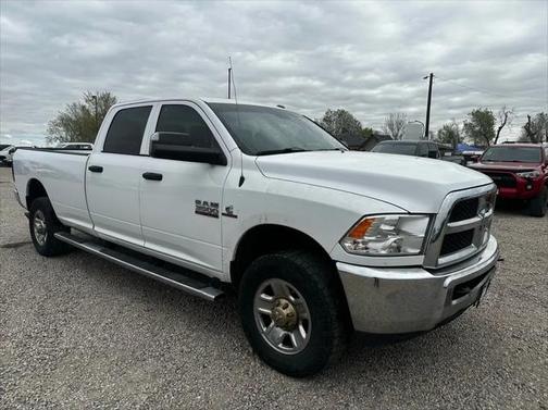 2017 RAM 3500 Tradesman Crew Cab 4x4 8' Box
