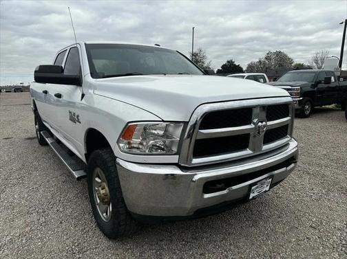 2017 RAM 3500 Tradesman Crew Cab 4x4 8' Box