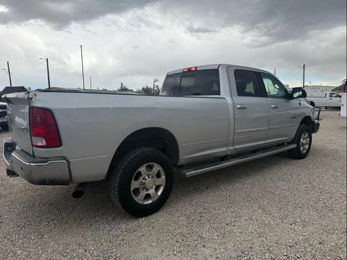 Bright Silver Metallic Clearcoat 2018 RAM 2500 Big Horn Crew Cab 4x4 8' Box