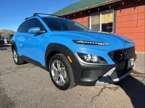 2022 Hyundai KONA SEL