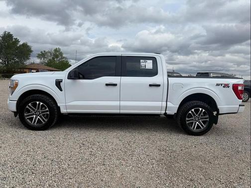 Oxford White 2022 Ford F-150 XL