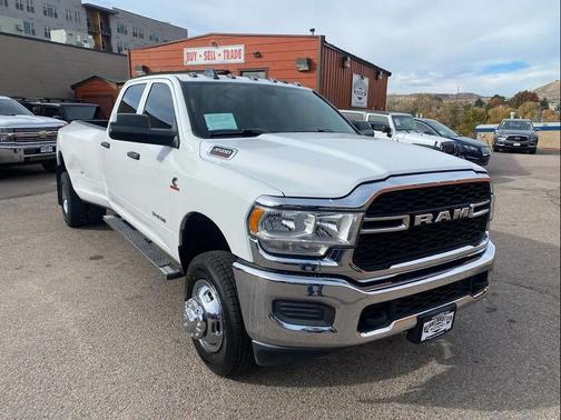 2021 RAM 3500 Tradesman Crew Cab 4x4 8' Box
