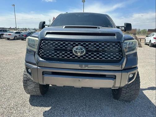 Magnetic Gray Metallic 2018 Toyota Tundra SR5