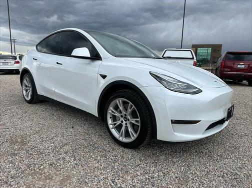 2022 Tesla Model Y Long Range Dual Motor All-Wheel Drive