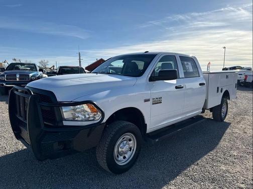 2018 RAM 2500 Tradesman Crew Cab 4x4 8' Box