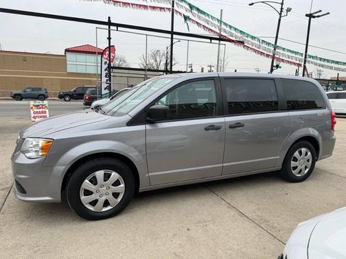 Silver 2019 Dodge Grand Caravan SE