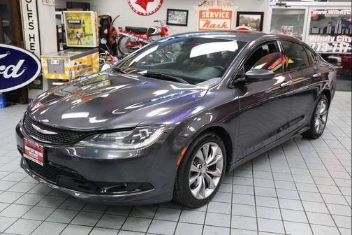 2015 Chrysler 200 S