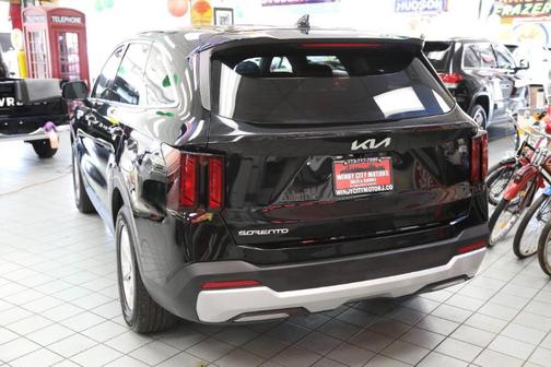 Black 2025 Kia Sorento LX