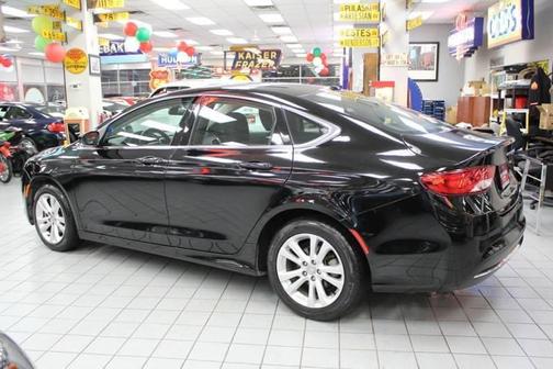 2016 Chrysler 200 Limited