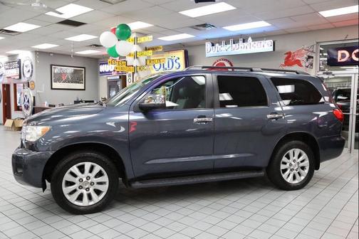 2010 Toyota Sequoia Platinum
