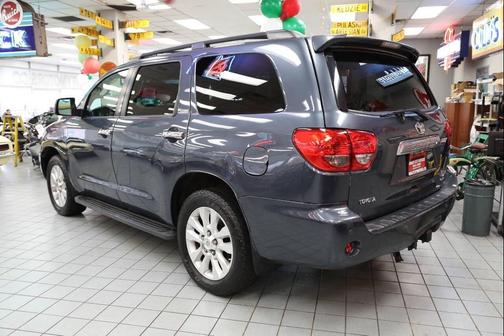 2010 Toyota Sequoia Platinum
