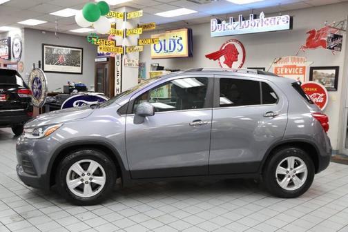 Gray 2019 Chevrolet Trax LT