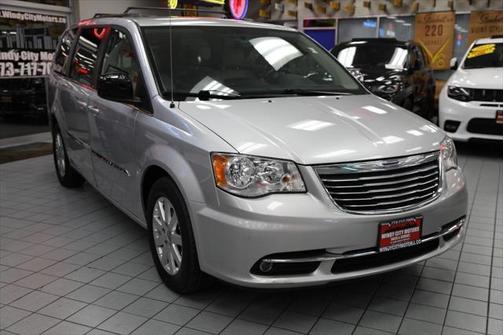 2011 Chrysler Town & Country Touring-L