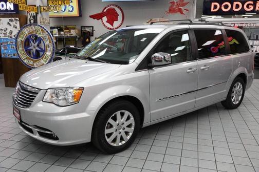 2011 Chrysler Town & Country Touring-L