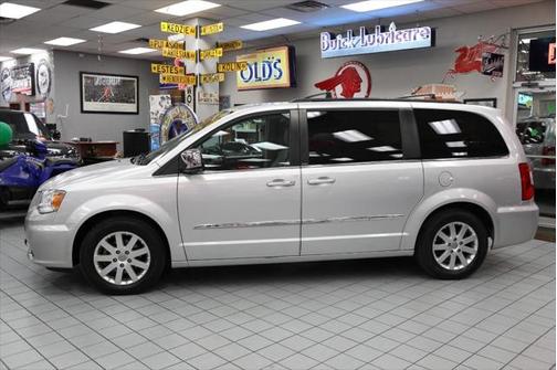 2011 Chrysler Town & Country Touring-L