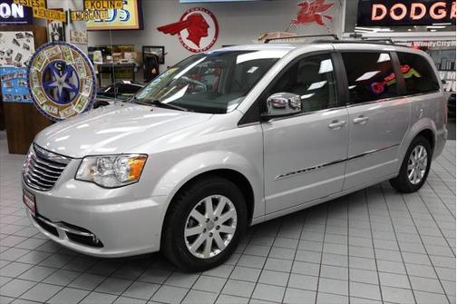 2011 Chrysler Town & Country Touring-L