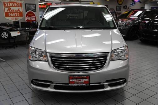 2011 Chrysler Town & Country Touring-L