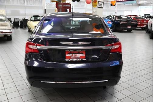 2012 Chrysler 200 Touring