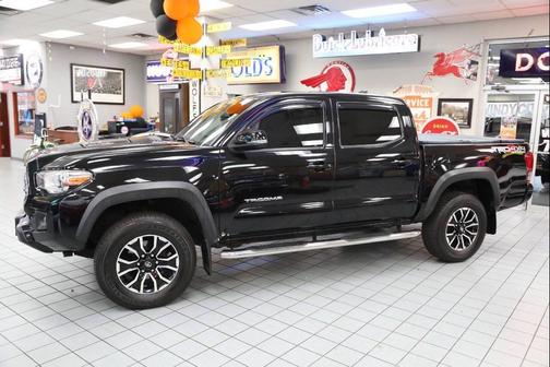 2016 Toyota Tacoma TRD Sport