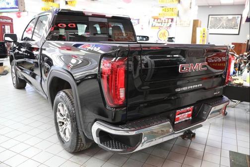 2020 GMC Sierra 1500 SLT