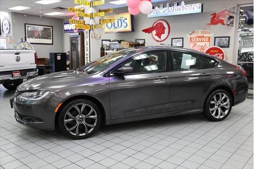 2015 Chrysler 200 S