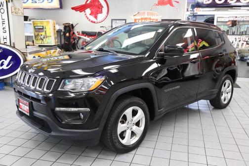 Black 2021 Jeep Compass Latitude