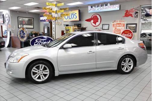 2010 Nissan Altima 3.5 SR