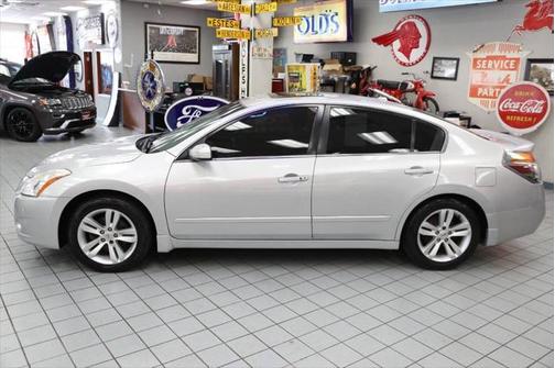 2010 Nissan Altima 3.5 SR