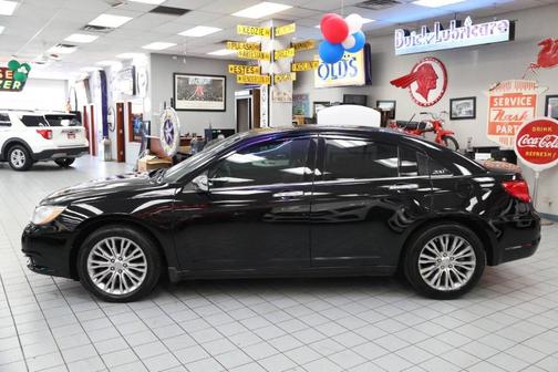 2012 Chrysler 200 Limited