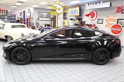 2014 Tesla Model S 85