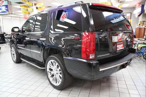 2007 Cadillac Escalade Base