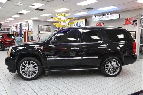 2007 Cadillac Escalade Base