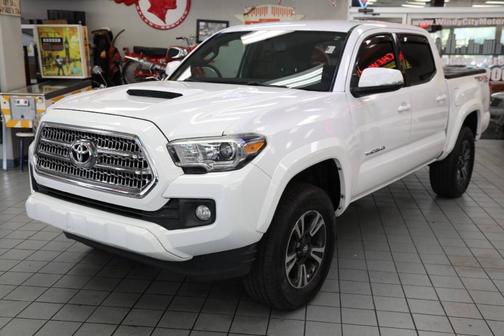 2017 Toyota Tacoma TRD Sport
