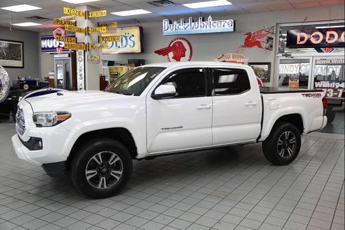 2017 Toyota Tacoma TRD Sport