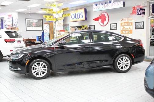 2016 Chrysler 200 Limited