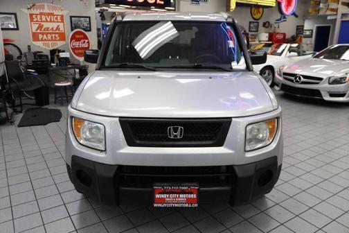 Silver 2006 Honda Element EX-P