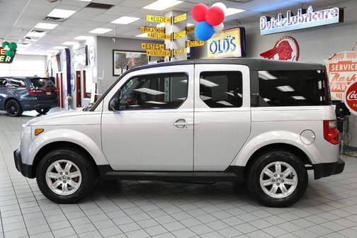 Silver 2006 Honda Element EX-P