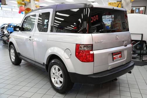 Silver 2006 Honda Element EX-P