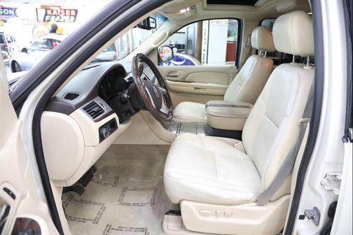 2007 Cadillac Escalade Base