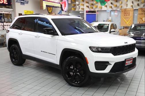 2022 Jeep Grand Cherokee Altitude