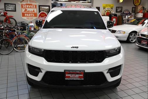 2022 Jeep Grand Cherokee Altitude