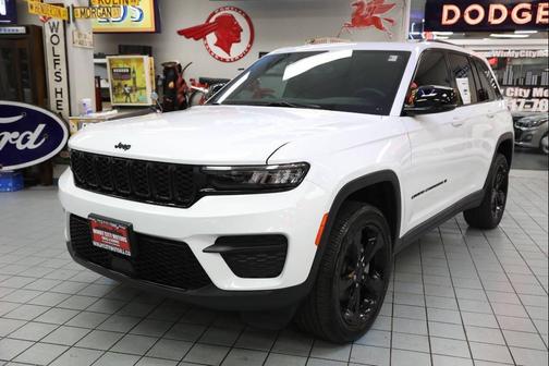2022 Jeep Grand Cherokee Altitude