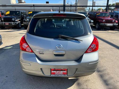 2009 Nissan Versa 1.8 S