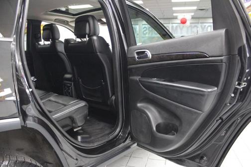 2012 Jeep Grand Cherokee Laredo for sale in Chicago, IL - image 16