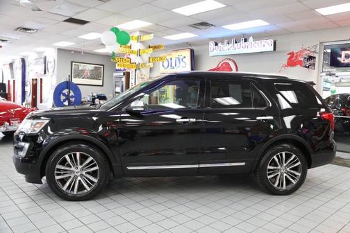 Black 2017 Ford Explorer Platinum