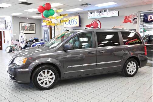 2015 Chrysler Town & Country Touring
